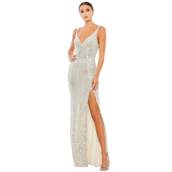 Mac Duggal Dresses & Skirts - IEENA Mac Duggal fully sequined sheath gown In Silver...Size 8